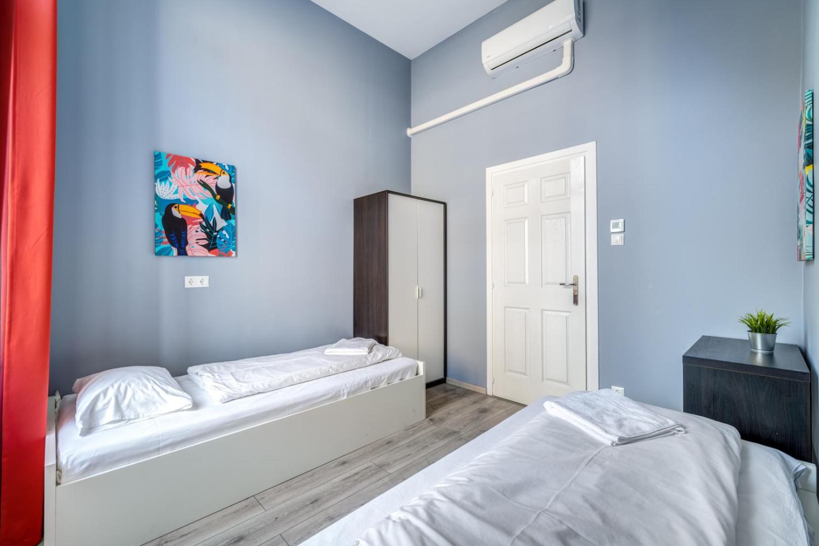 Downtown Delight - Erzsebet Blvd - 13 Ppl Apartment Budapest Exterior photo